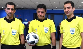 Trọng tài Alireza Faghani và các trợ lý