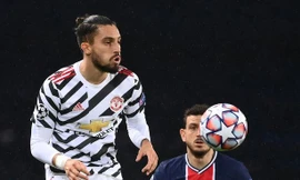 Alex Telles là ngôi sao thứ hai của M.U mắc COVID-19, sau Paul Pogba.