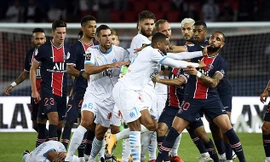 Các cầu thủ PSG và Marseille loạn đã ở phút cuối.