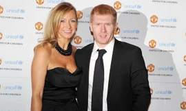 Scholes đã rao bán ngôi nhà sau khi chia tay người vợ