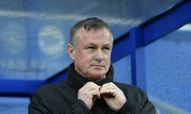 HLV Michael O'Neill bất ngờ mắc COVID-19.