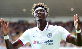 Tammy Abraham tỏa sáng rực rỡ cùng Chelsea.