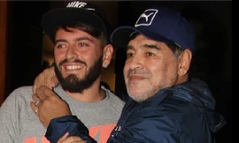 Con rơi của Maradona: 'Đội trưởng trong tim con không bao giờ chết'