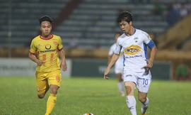 Công Phượng giúp HAGL hạ gọn Nam Định. Ảnh: VnExpress