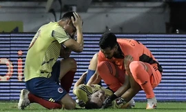 James Rodriguez ôm đầu vì chấn thương kinh hoàng của sao Colombia