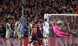 Siêu phẩm của Lionel Messi vào lưới Liverpool