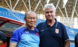  HLV Park Hang Seo gặp lại HLV Guus Hiddink.