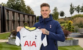 Joe Rodon rạng rỡ ra mắt Tottenham.