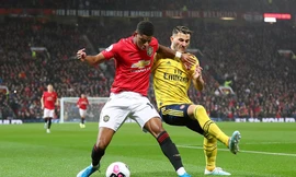 Hòa Arsenal, M.U khởi đầu tệ nhất trong vòng 30 năm