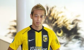 Honda trong màu áo Vitesse Arnhem.