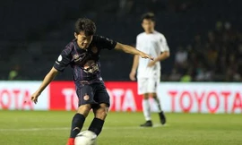 Lương Xuân Trường ghi bàn tuyệt đẹp cho Buriram.