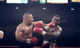 'Chiến binh thép’ Mike Tyson và những pha knock-out đáng sợ