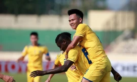 VIDEO: Hàng thủ ‘mơ ngủ’, SHB Đà Nẵng thua đau Sông Lam Nghệ An