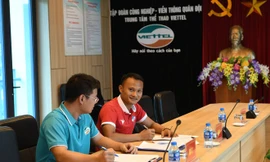  Nguyễn Trọng Hoàng ký hợp đồng với CLB Viettel