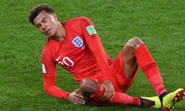 Dele Alli là một trong số các cầu thủ Anh phải rời sân vì chấn thương