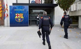 Vì sao cựu Chủ tịch Barcelona bị cảnh sát bắt giữ?