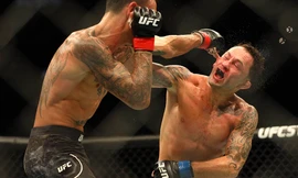 Max Holloway và Frankie Edgar đã cống hiến một trận đấu hấp dẫn ở UFC 240.