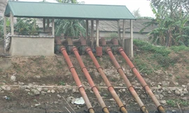 Không đủ nước cho trạm bơm lớn, nên pải đưa cả các trạm nhỏ vào vận hành