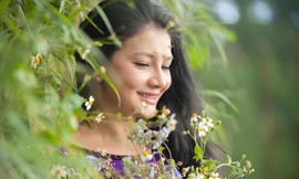 Cuộc sống của 'Nữ hoàng cảnh nóng' Việt thời COVID-19 ra sao?