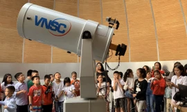 Đài Thiên văn Hoà Lạc 60 tỷ có gì lạ?