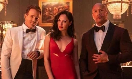 "Red Notice": Netflix đặt cửa toàn bộ vào The Rock, Deadpool và Wonder Woman mùa cuối năm