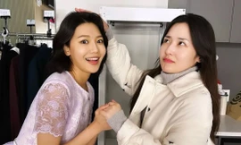 Chị gái Sooyoung SNSD kể chuyện tình 10 năm của em gái khiến netizen ngưỡng mộ