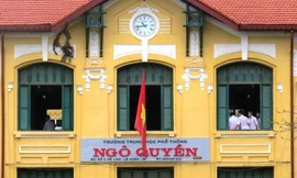 Giáo viên THPT Ngô Quyền nghi nhiễm COVID-19, Hải Phòng cho học sinh khối 9 và 12 nghỉ