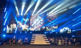 Bài đăng xin lỗi của BTC "Mây Lang Thang" nhận phản ứng tiêu cực từ netizen