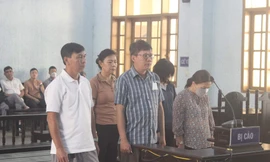 Bỏ ngoài sổ sách hàng trăm triệu đồng, hai cựu giám đốc công ty cà phê lĩnh án