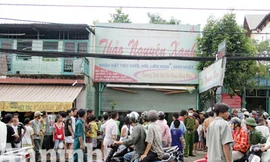 1 thanh niên bị sát hại, nhét xác vào hố ga thoát nước