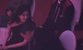 'Ông vua Bà hoàng Netflix' thì thầm gì đúng 10 giây mà gây 'thương nhớ' cộng đồng mạng