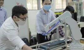 Nên lo sợ hay biến AI thành công cụ hỗ trợ phát triển giáo dục