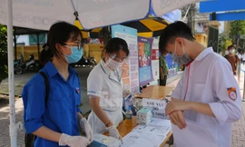 Trường đại học đầu tiên xét tuyển thẳng chứng chỉ tiếng Anh 'nội'