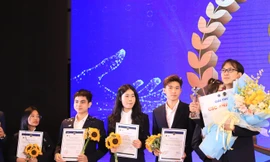 Sinh viên nhận giải thưởng tài năng ngành xây dựng trị giá 150 triệu đồng 