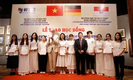 90 sinh viên xuất sắc khu vực phía Bắc nhận học bổng Bang Hessen CHLB Đức