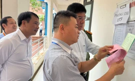 Bảng công việc phải làm của giám thị trong phòng thi: Rõ người, kín việc