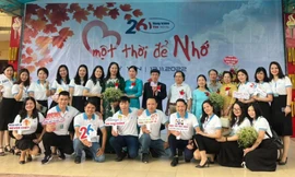 Những ngọn nến trong đêm nội trú