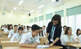 Bỏ yêu cầu chứng chỉ bồi dưỡng chức danh nghề nghiệp từng hạng đối với giảng viên