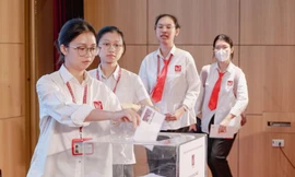 Trường ĐH hủy lễ khai giảng, dành kinh phí ủng hộ đồng bào vùng lũ 