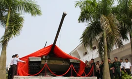 Trao tặng xe tăng cho bảo tàng