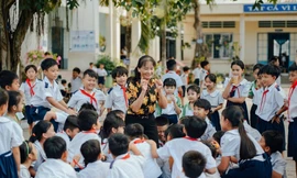 Quỹ lớp nên đóng 1 triệu đồng hay 100 ngàn đồng để phụ huynh vừa lòng?