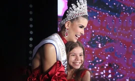 Hoa hậu Venezuela kể bị bạn trai cưỡng ép tình dục năm 16 tuổi