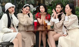 Đỗ Thị Hà gặp dàn á hậu cùng quê Thanh Hóa ngày mùng 2 Tết