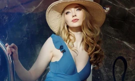 Đương kim Hoa hậu Quốc tế hiếm hoi mặc áo tắm