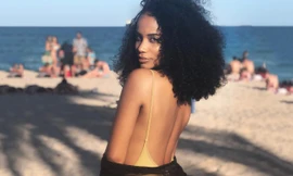 Hoa hậu Thế giới bị chê bai ngoại hình thắng giải thưởng âm nhạc