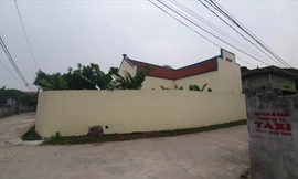 Khu đất cũ của gia đình chị Thuận đã được xây thành chùa cho thôn Văn Than. Ảnh: Long Vân 