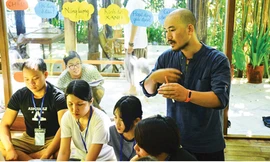 Chàng trai 8X chỉ kinh doanh những sản phẩm thân thiện môi trường 