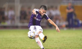 Tiền vệ Quang Hải