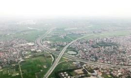 Nhiều tập đoàn, tổng công ty hiện vẫn chưa hoàn thành phê duyệt phương án sử dụng đất, để xác định giá trị doanh nghiệp, cổ phần hóa. Ảnh: PV