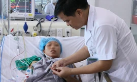 Bệnh nhân chạy thận bị tai biến đang được điều trị